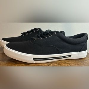 St John’s Bay Men’s SJB NORTHPORT Back Canvas Shoes NWT/box size 8.5